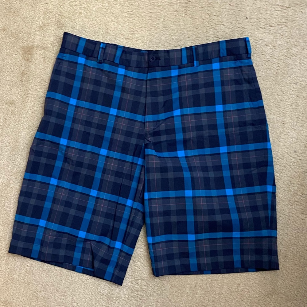Men’s Nike Golf dri-fit short size 38